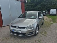Begagnad VW Golf VII 105 HK (77 kW) 2014 Silver Halvkombi