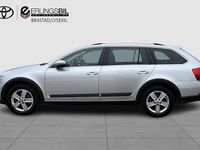 Begagnad Skoda Octavia Scout Business Line 184 HK (135 kW) 2015 Silver Kombi