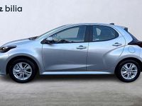 Begagnad Toyota Yaris Hybrid Active 117 HK (86 kW) 2024 Silver Halvkombi