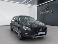 Begagnad Volvo V60 CC Summum 190 HK (139 kW) 2016 Svart Kombi