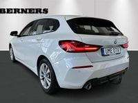 Begagnad BMW 118 141 HK (103 kW) 2020 Vit Halvkombi
