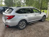 begagnad Subaru Outback 2.5 SUMMIT KROK VÄRMARE