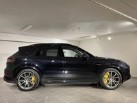 begagnad Porsche Cayenne Turbo S E-Hybrid TipTronic S 680hk *Se spec*