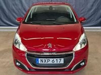 Begagnad Peugeot 208 99 HK (72 kW) 2015 Mörkröd Halvkombi