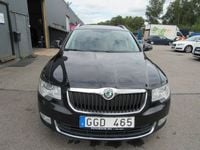 begagnad Skoda Superb Kombi 2.0 TDI DSG Sekventiell 170hk Drag