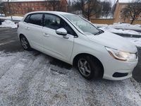 Begagnad Citroën C4 84 HK (61 kW) 2015 Pärlvit
