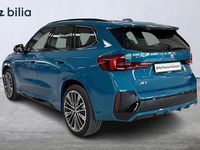 Begagnad BMW X1 M Sport 327 HK (240 kW) 2025 Blå (blue bay lagoon metallic ) SUV