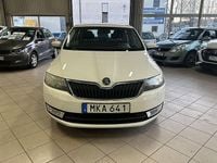Begagnad Skoda Rapid 105 HK (77 kW) 2014 Vit Halvkombi