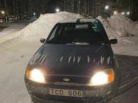 Begagnad Ford Fiesta 60 HK (44 kW) 2002 Halvkombi