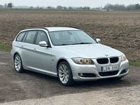 begagnad BMW 320 d xDrive Touring Comfort, Dynamic | DRAG