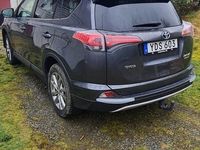 begagnad Toyota RAV4 Hybrid E-FOUR 2.5 i-AWD E-CVT Executive Euro 6