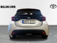 begagnad Toyota Yaris Hybrid 1,5 HSD 5dr Active Plus Vinterhjul