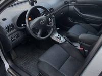 begagnad Toyota Avensis Kombi 1.8 VVT-i Euro 4