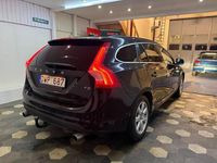Begagnad Volvo V60 Momentum 150 HK (110 kW) 2011 Svart Kombi