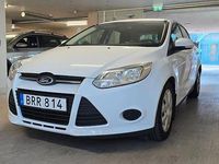 Begagnad Ford Focus Trend 116 HK (85 kW) 2014 Vit Halvkombi