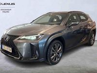 Begagnad Lexus UX 250h Sport Design Packet 186 HK (136 kW) 2022 Grå SUV