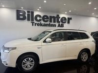 Begagnad Mitsubishi Outlander 203 HK (149 kW) 2014 Vit SUV