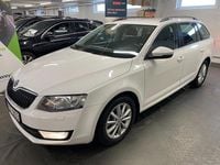 Begagnad Skoda Octavia Ambition 105 HK (77 kW) 2013 Vit Kombi