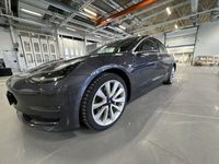begagnad Tesla Model 3 Long Range AWD drag v-hjul garanti 5,99% ränta