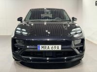 Begagnad Porsche Macan Turbo 469 kW (639 HK) 2024 Svart SUV