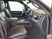 Ny RAM 1500 548 HK (403 kW) 2025 Svart Pickup