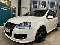 Begagnad VW Golf V Edition 230 HK (169 kW) 2007 Vit Halvkombi