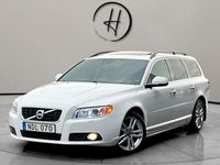Begagnad Volvo V70 SE 163 HK (119 kW) 2012 Vit Kombi