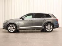 begagnad Audi Q7 Quattro E-TRON 285 HK S-LINE