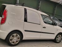 Begagnad Skoda Roomster 75 HK (55 kW) 2013 Vit Minibuss