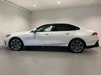 Begagnad BMW i5 M Sport 250 kW (340 HK) 2023 Vit Sedan