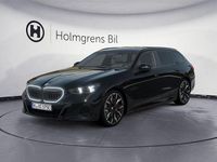 Ny BMW 550e Efficient Dynamics 313 HK (230 kW) 2025 Svart Kombi