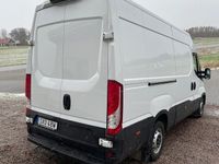 begagnad Iveco Daily DAILY 35S1135-140 Skåpbil 2.3 JTD Hi-Matic Euro 6 2022, Minibuss