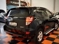 begagnad Toyota RAV4 2.0 VVT-i / 4x4 / Multidrive S / NYSERVAD 158hk