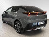 Begagnad Lynk & Co 02 2025 Halvkombi