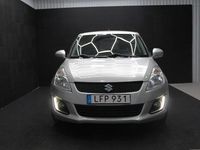 Begagnad Suzuki Swift 94 HK (69 kW) 2016 Silver Halvkombi