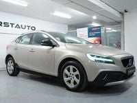 Begagnad Volvo V40 Business Edition 150 HK (110 kW) 2017 Ljusbrun Halvkombi