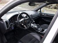 begagnad Porsche Cayenne Diesel Platinum Edt. Pano Värmare PDLS+ Drag