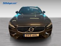 Begagnad Volvo V60 Plus 355 HK (261 kW) 2025 Grå Kombi