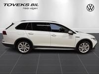 Begagnad VW Golf Alltrack 190 HK (139 kW) 2022 Vit Kombi