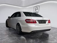Begagnad Mercedes E220 AMG 170 HK (125 kW) 2012 Vit Sedan