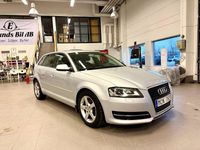 Begagnad Audi A3 Attraction 105 HK (77 kW) 2012 Silver Halvkombi