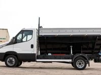 begagnad Iveco Daily 50C18 3-vägstipp 3 års garanti B-kort