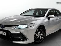 Begagnad Toyota Camry Hybrid Executive 220 HK (161 kW) 2021 Grå Sedan