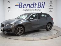 begagnad BMW 118 i Sport line/ Fri Service/ Navi Professional/ 6.75%