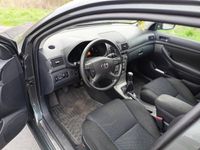 begagnad Toyota Avensis Kombi 2.0 D-4 VVT-i Euro 4