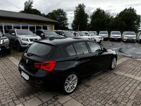 Begagnad BMW 118 M Sport 136 HK (100 kW) 2017 Svart Halvkombi