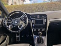 begagnad VW Golf 150 hk R-line