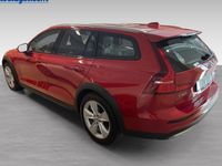 begagnad Volvo V60 CC B4 AWD Diesel Core 2023, Kombi