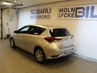 Begagnad Toyota Auris Active 116 HK (85 kW) 2017 Silver Kombi