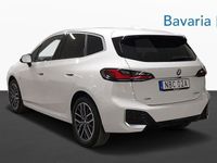 begagnad BMW 225 e xDrive / M-Sport / Drag / Komfortåtkomst / 18"